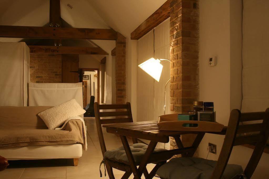 Appletree Cottages Mildenhall Extérieur photo