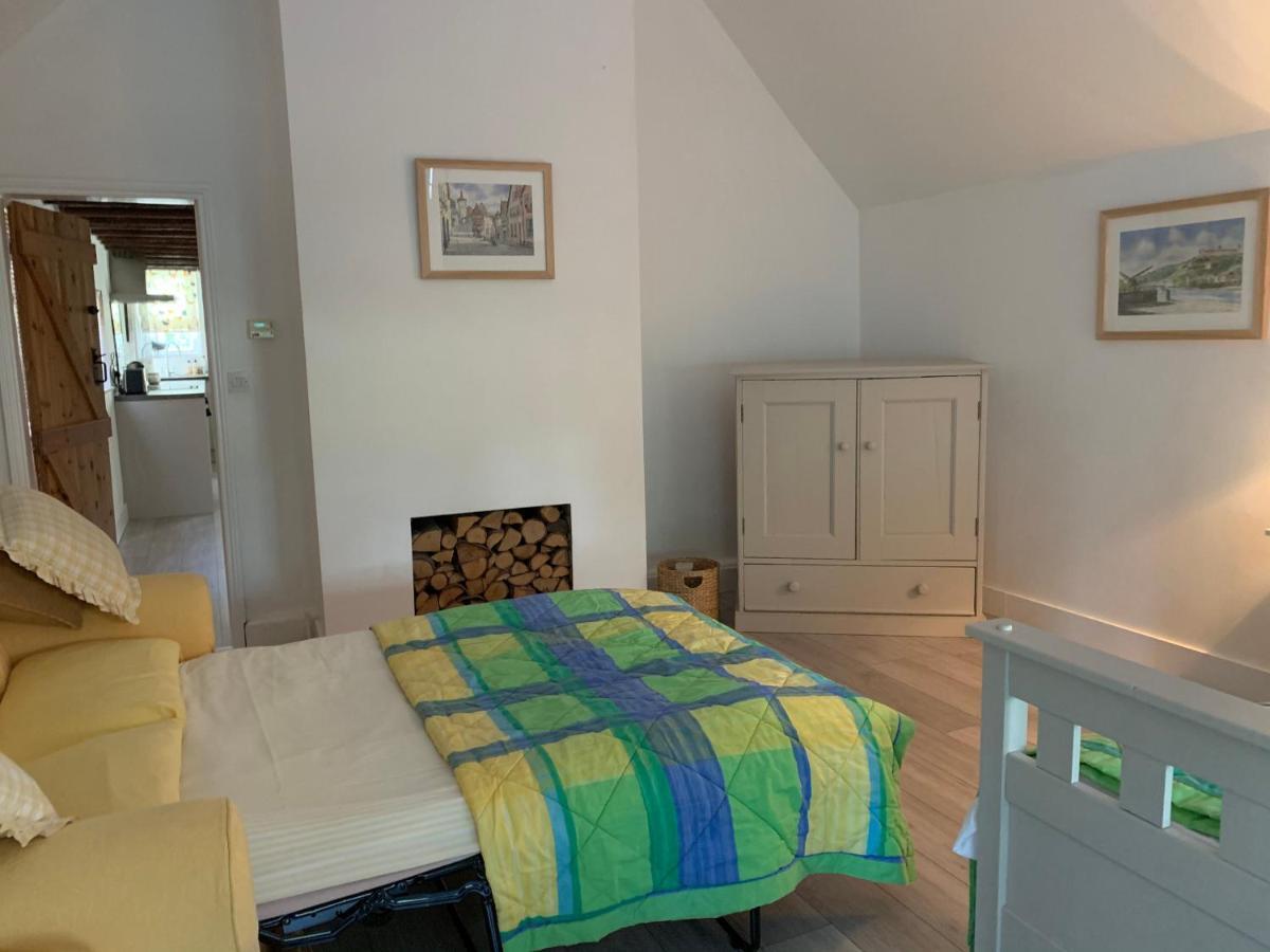 Appletree Cottages Mildenhall Extérieur photo